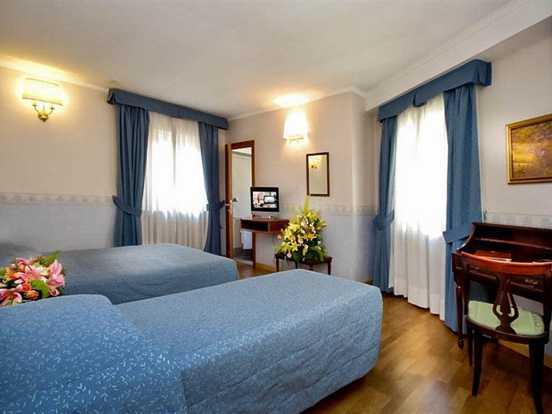 Hotel Cecil Rome Luaran gambar