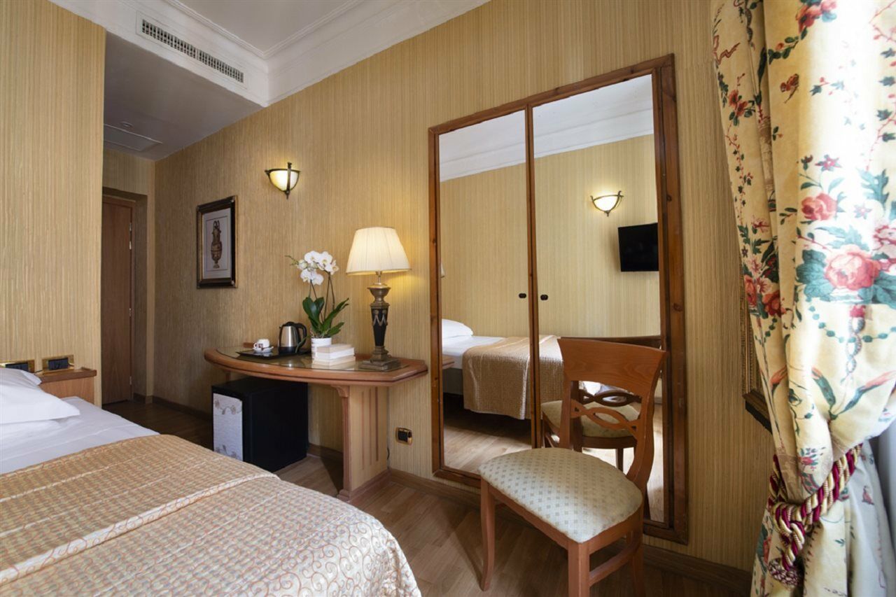 Hotel Cecil Rome Luaran gambar