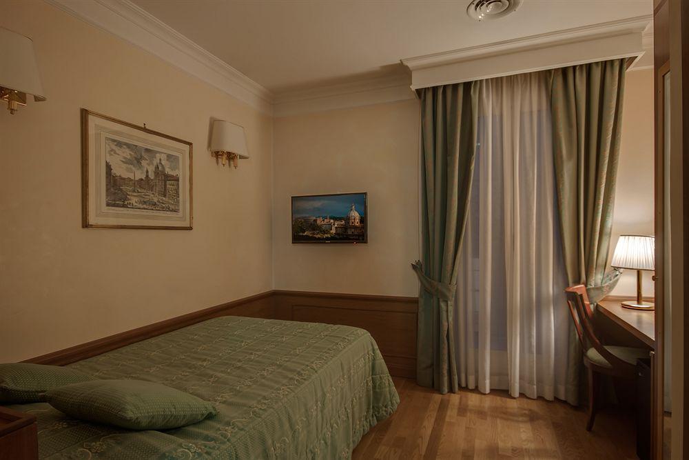 Hotel Cecil Rome Luaran gambar